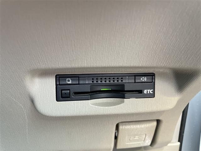 Toyota PRIUS 2014 8272403-16