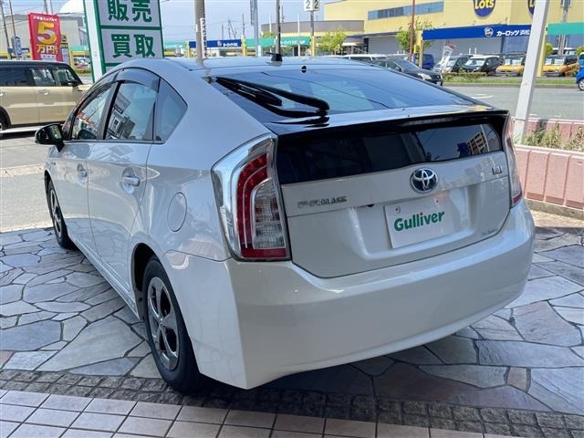 Toyota PRIUS 2014 8272403-17