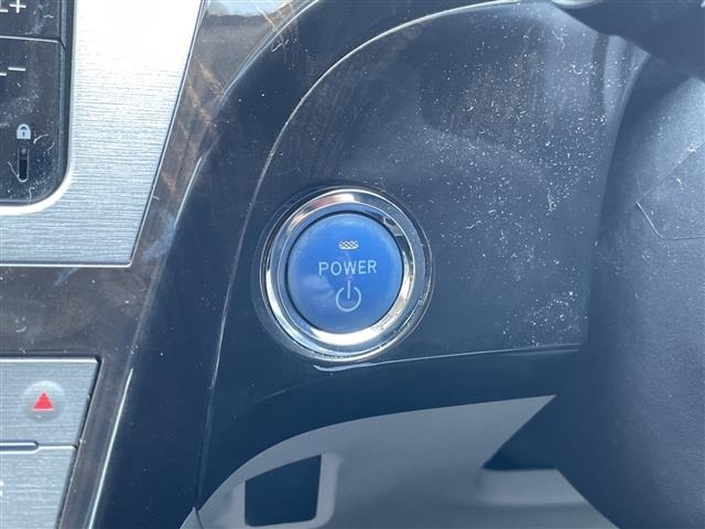 Toyota PRIUS 2014 8272403-25
