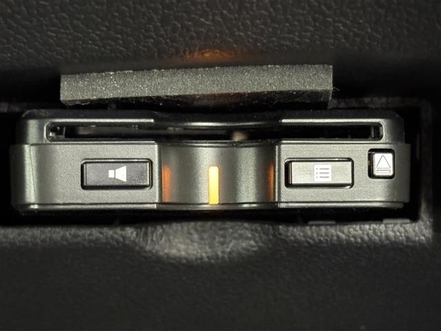 Toyota PRIUS 2020 8272404-18