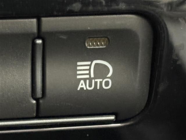Toyota PRIUS 2020 8272404-7