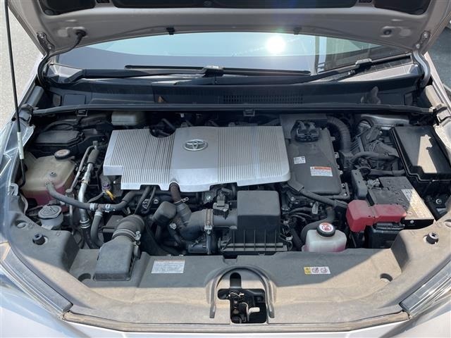Toyota PRIUS 2017 8272405-14