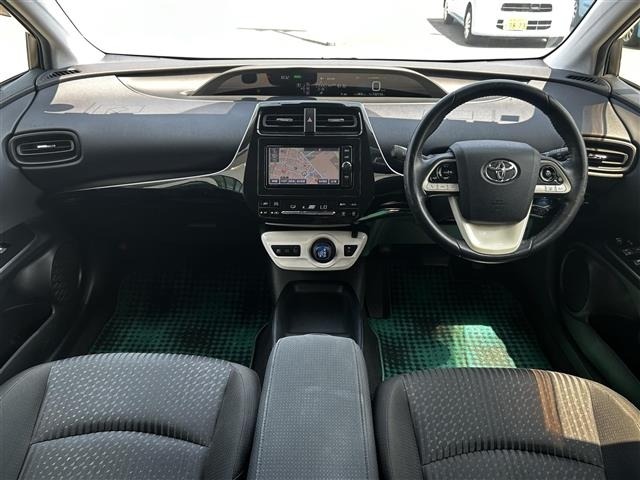 Toyota PRIUS 2017 8272406-14