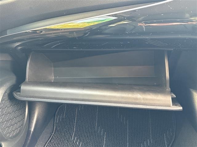 Toyota PRIUS 2018 8272407-6