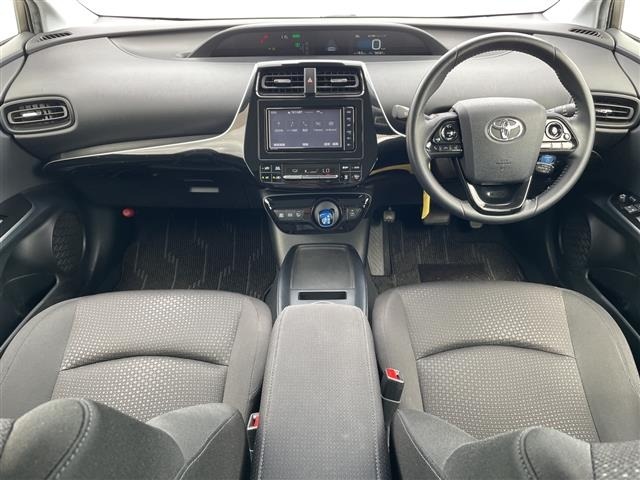 Toyota PRIUS 2019 8272408-14