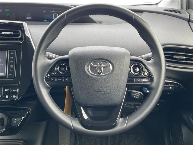 Toyota PRIUS 2019 8272408-15