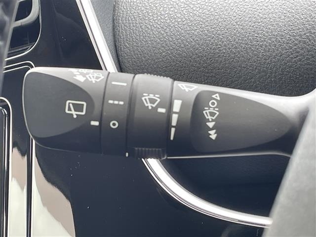 Toyota PRIUS 2019 8272408-18