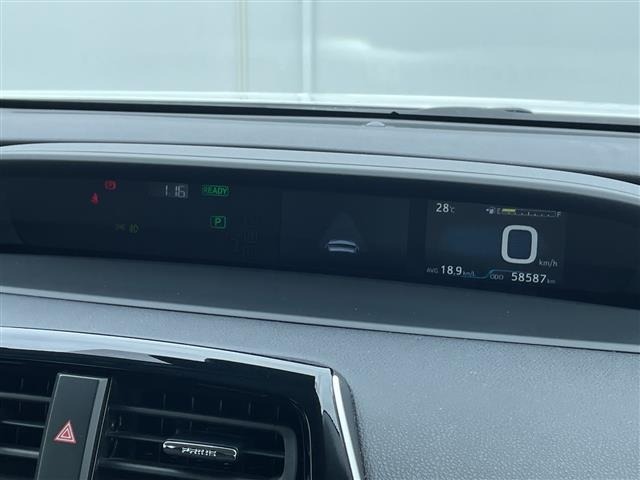 Toyota PRIUS 2019 8272408-9