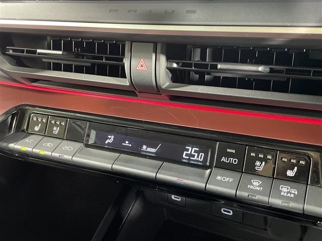 Toyota PRIUS 2023 8272409-11