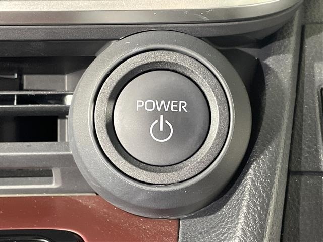 Toyota PRIUS 2023 8272409-12