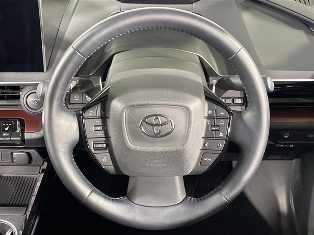 Toyota PRIUS 2023 8272409-6