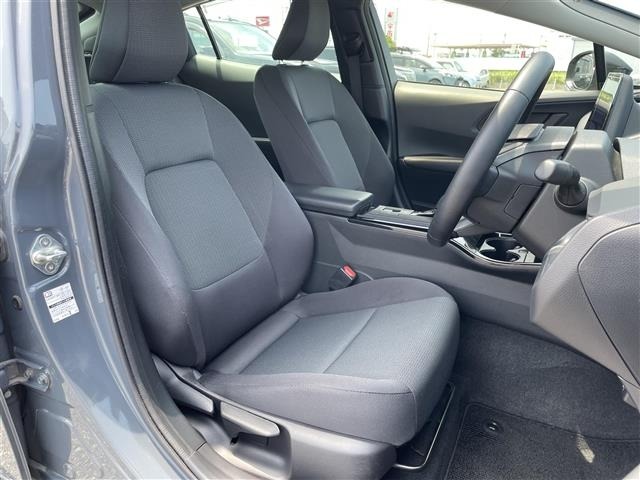 Toyota PRIUS 2023 8272410-2