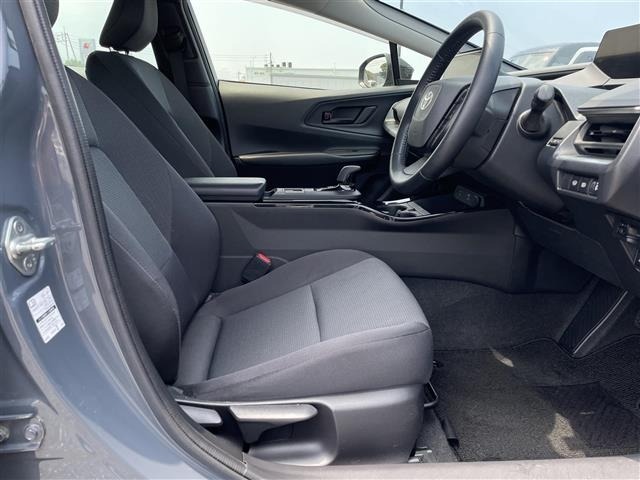 Toyota PRIUS 2023 8272410-22