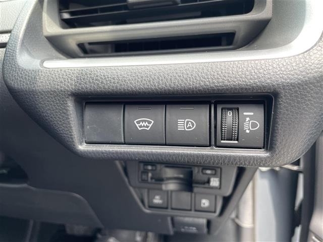 Toyota PRIUS 2023 8272410-8