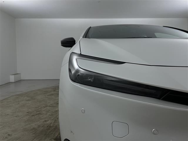 Toyota PRIUS 2023 8272411-2