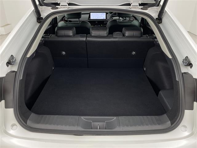 Toyota PRIUS 2023 8272411-3