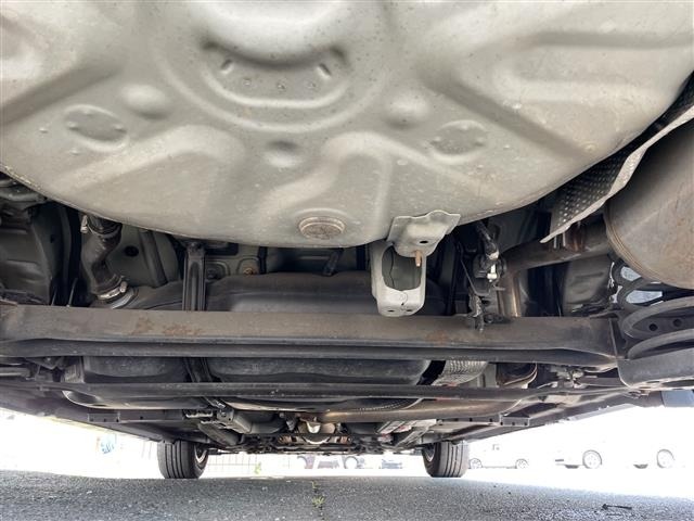 Toyota PRIUS 2011 8272412-13