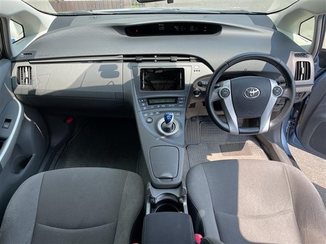 Toyota PRIUS 2011 8272412-15