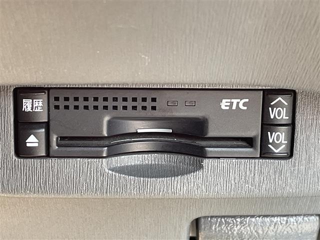 Toyota PRIUS 2011 8272412-16
