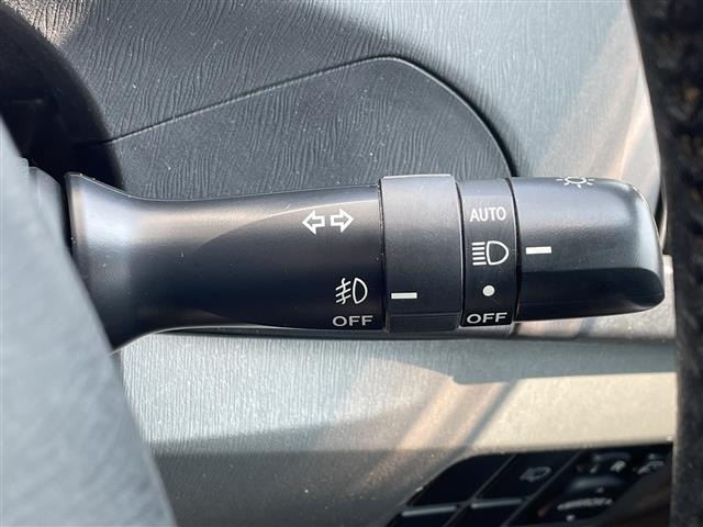 Toyota PRIUS 2011 8272412-3