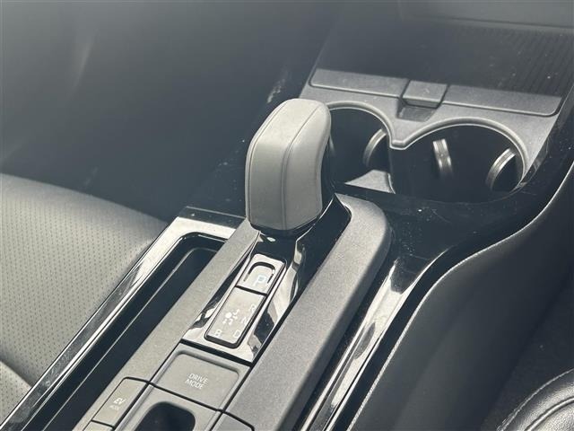 Toyota PRIUS 2023 8272413-11