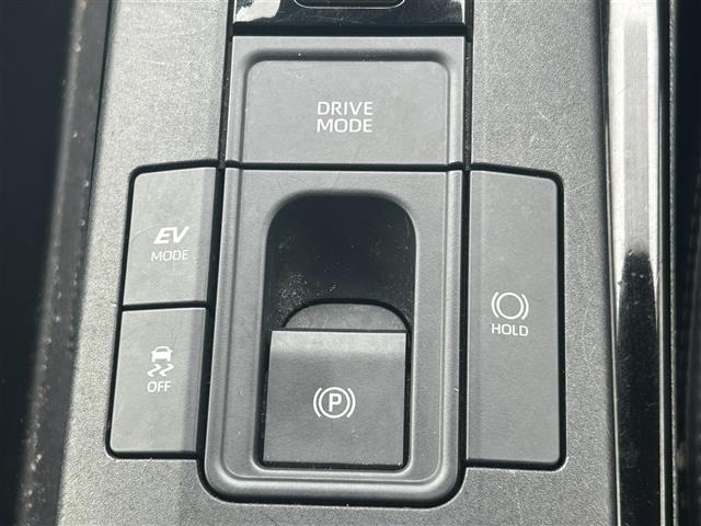 Toyota PRIUS 2023 8272413-12