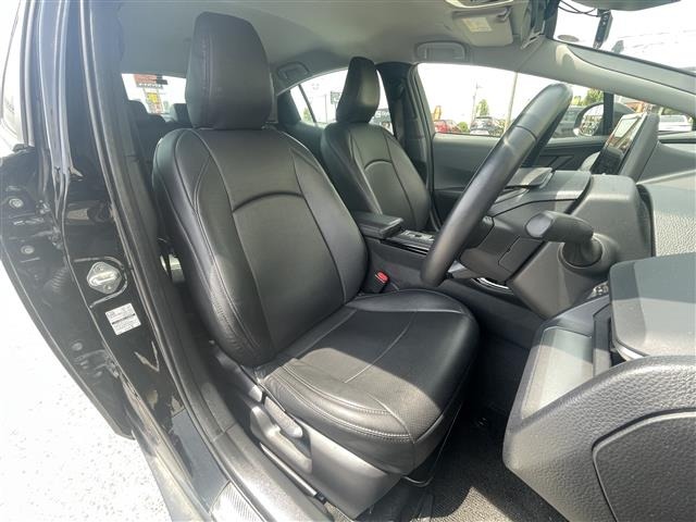 Toyota PRIUS 2023 8272413-2