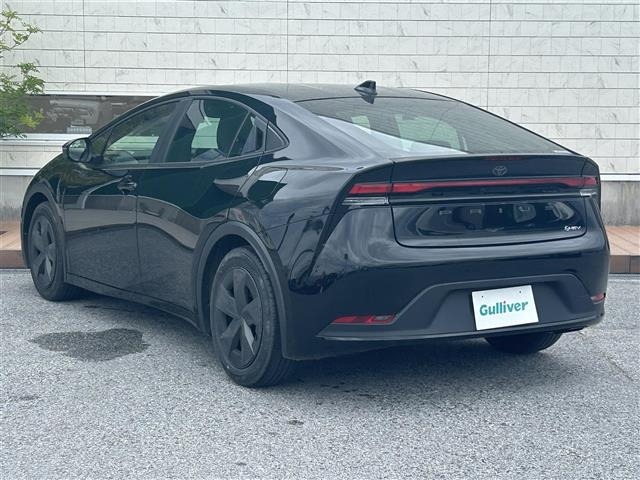 Toyota PRIUS 2023 8272413-21