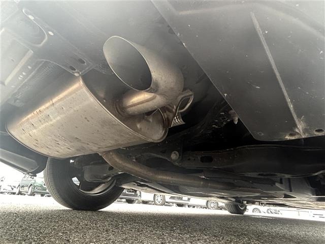 Toyota PRIUS 2023 8272413-6