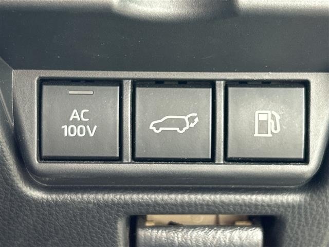Toyota PRIUS 2023 8272414-22