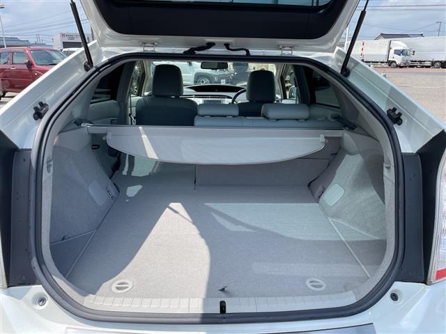 Toyota PRIUS 2013 8272415-11