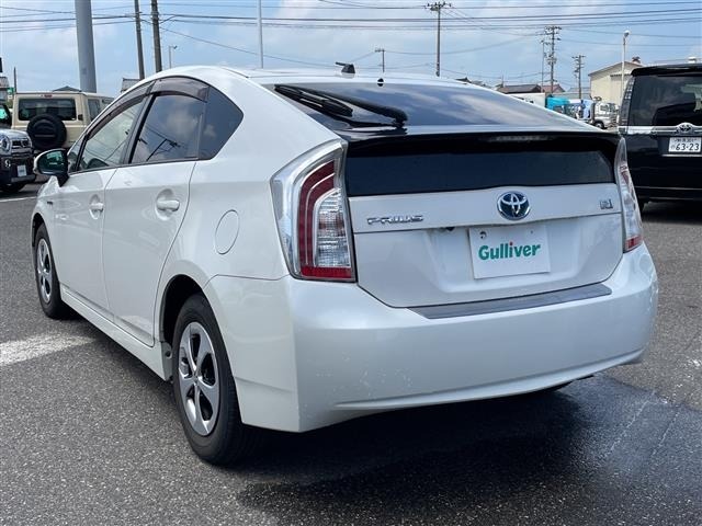 Toyota PRIUS 2013 8272415-13