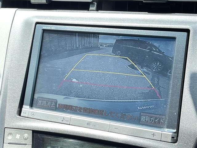 Toyota PRIUS 2013 8272415-16