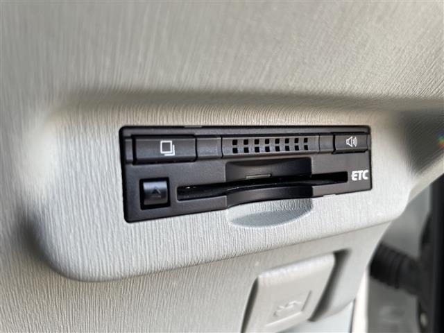 Toyota PRIUS 2013 8272415-19