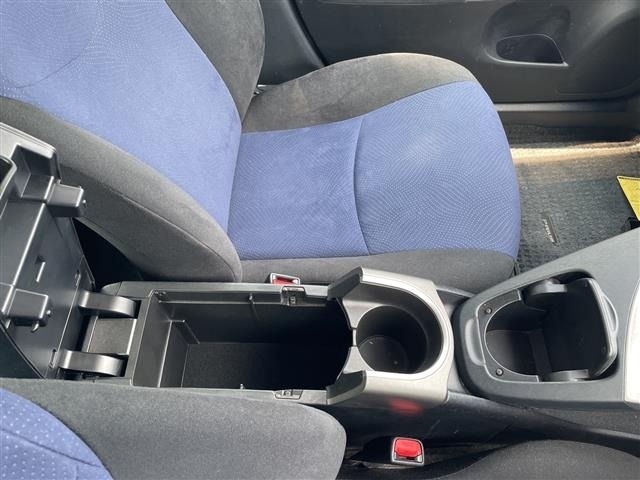 Toyota PRIUS 2014 8272417-1