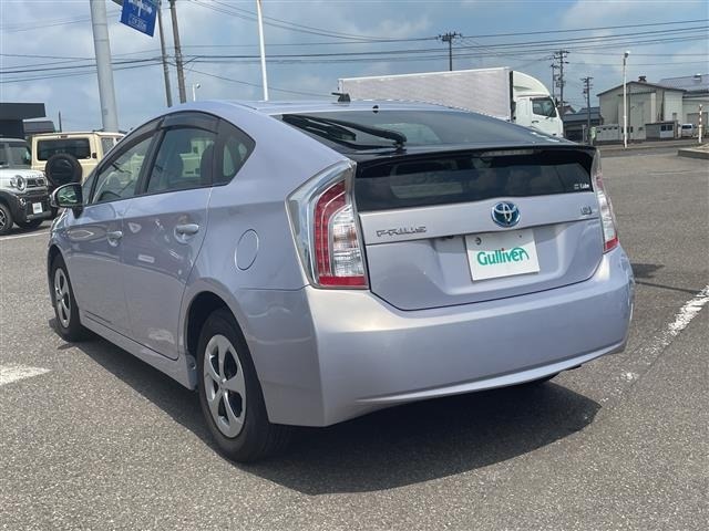 Toyota PRIUS 2014 8272417-13