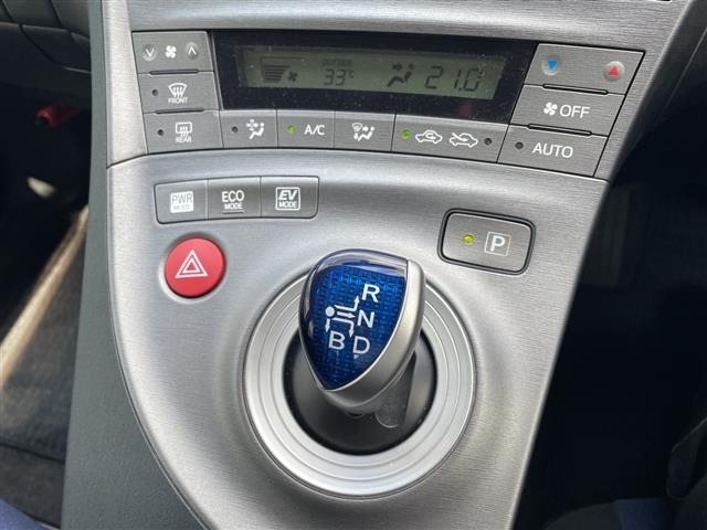 Toyota PRIUS 2014 8272417-21