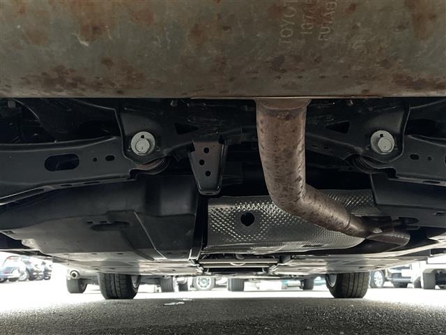 Toyota PRIUS 2023 8272418-13
