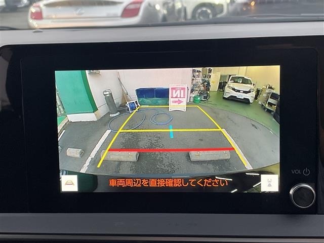 Toyota PRIUS 2023 8272418-17