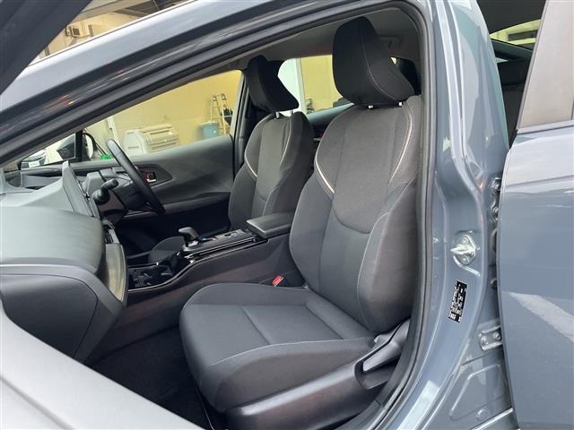 Toyota PRIUS 2023 8272418-6