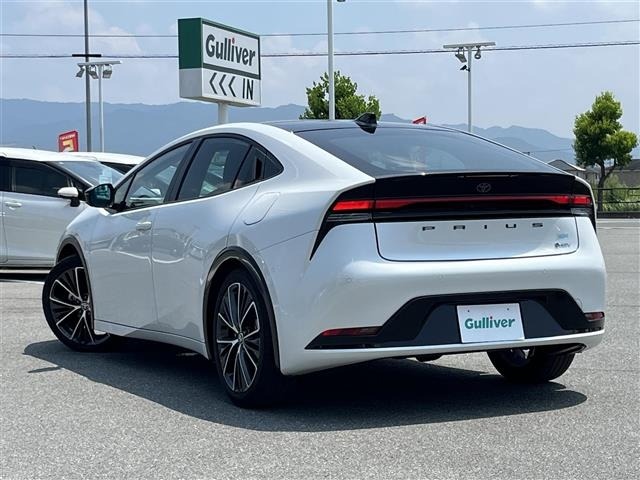 Toyota PRIUS 2023 8272419-13