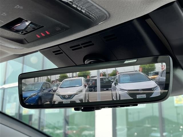 Toyota PRIUS 2023 8272419-21