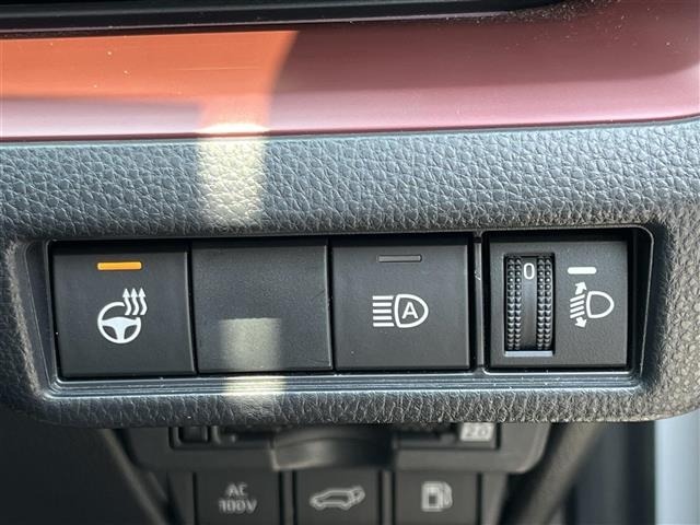 Toyota PRIUS 2023 8272419-7
