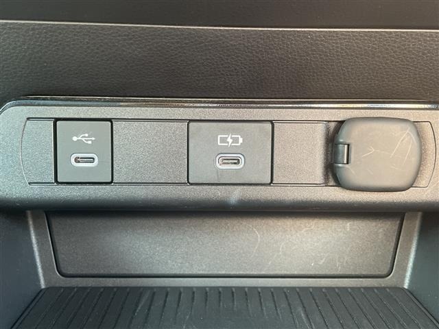 Toyota PRIUS 2023 8272420-11