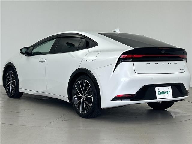 Toyota PRIUS 2024 8272421-14