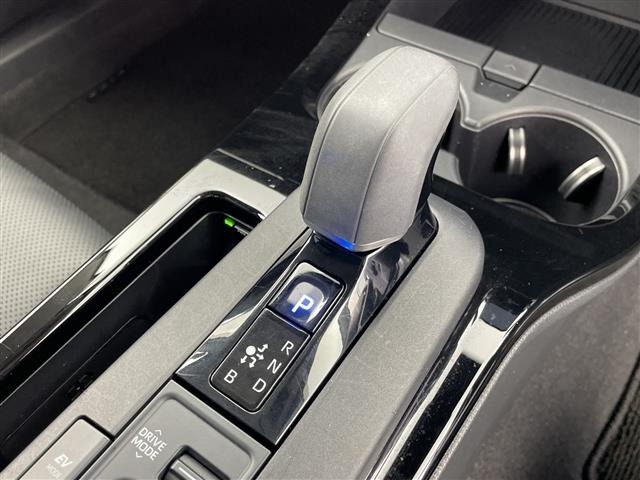 Toyota PRIUS 2024 8272421-18