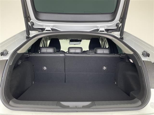 Toyota PRIUS 2024 8272421-21