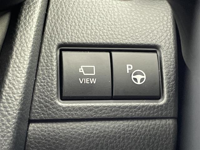 Toyota PRIUS 2024 8272421-7