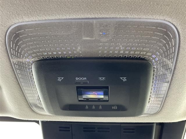 Toyota PRIUS 2024 8272421-9
