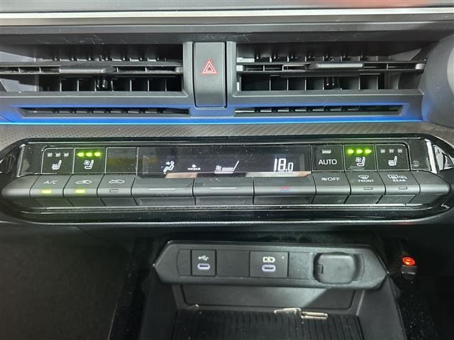 Toyota PRIUS 2023 8272422-12